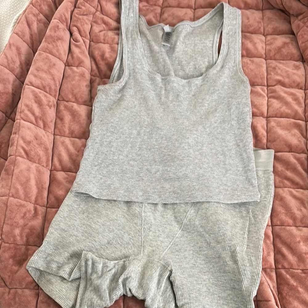 Skims Shorts